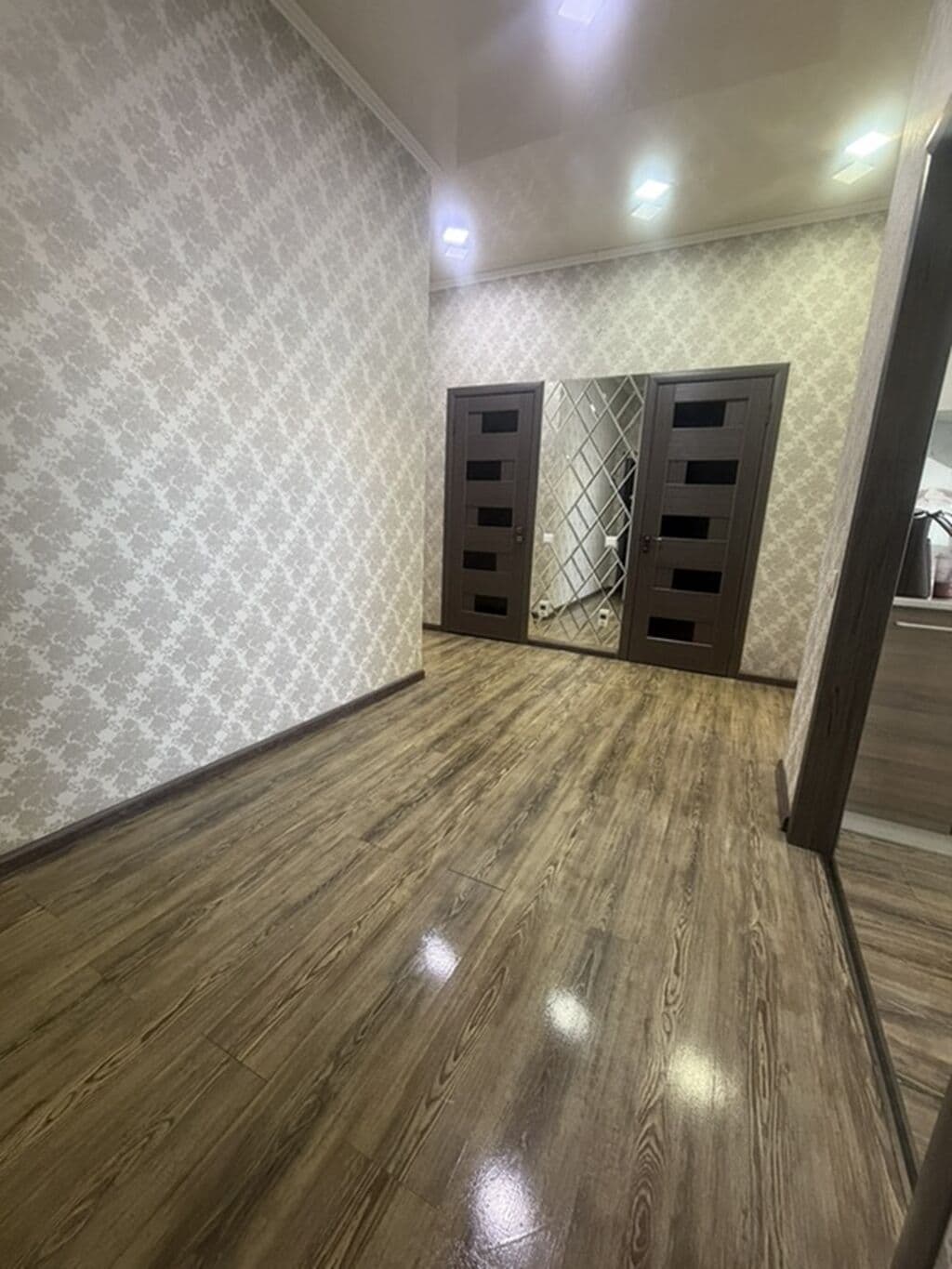 Элитка, 3 ком, 75 м2, этаж 2/9, ж/к ЖК Олимпия, Сост: Хорошее - фото 13