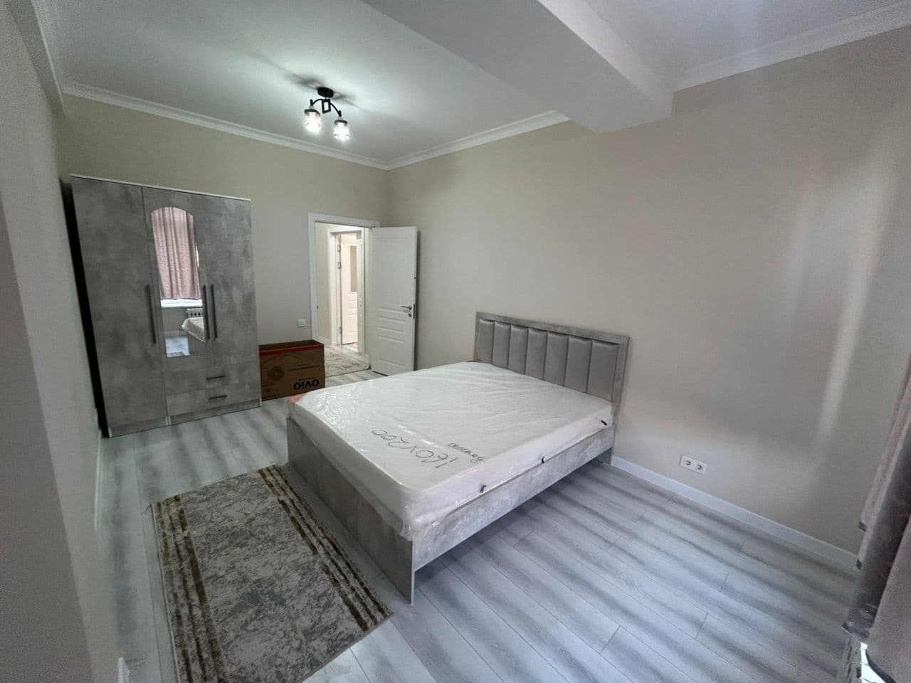 Элитка, 3 ком, 90 м2, этаж 4/10, ж/к Асанбай Ордо (ЖК Флоренция), Сост: Евроремонт - фото 2
