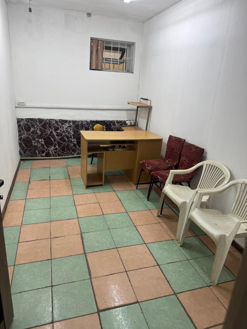 Офис, Коммерческая, 30 м2, этаж 0/3, Сост: Среднее - фото 4