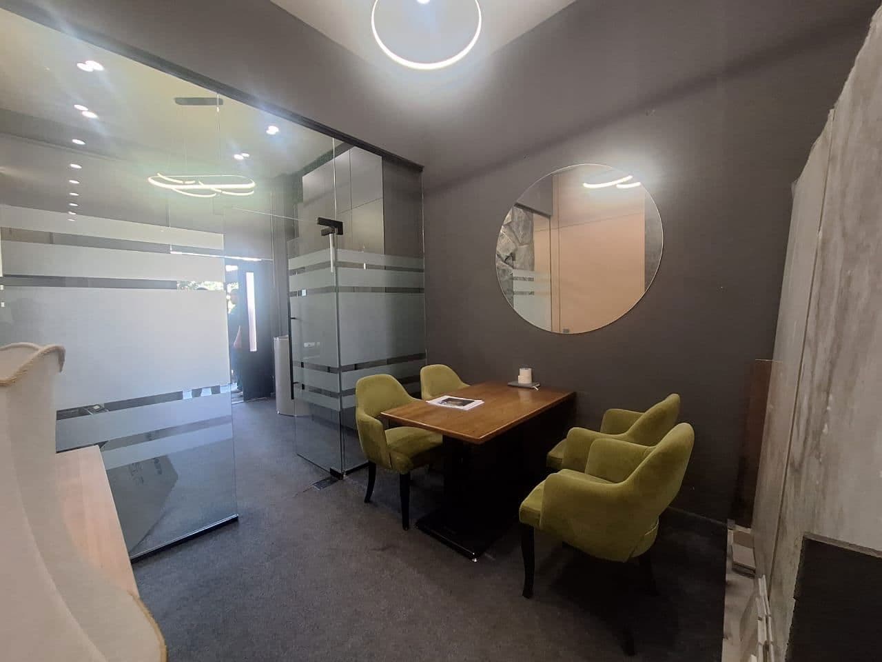 Готовый Бизнес, Коммерческая, 100 м2, этаж 1/9, Сост: Евроремонт - фото 1