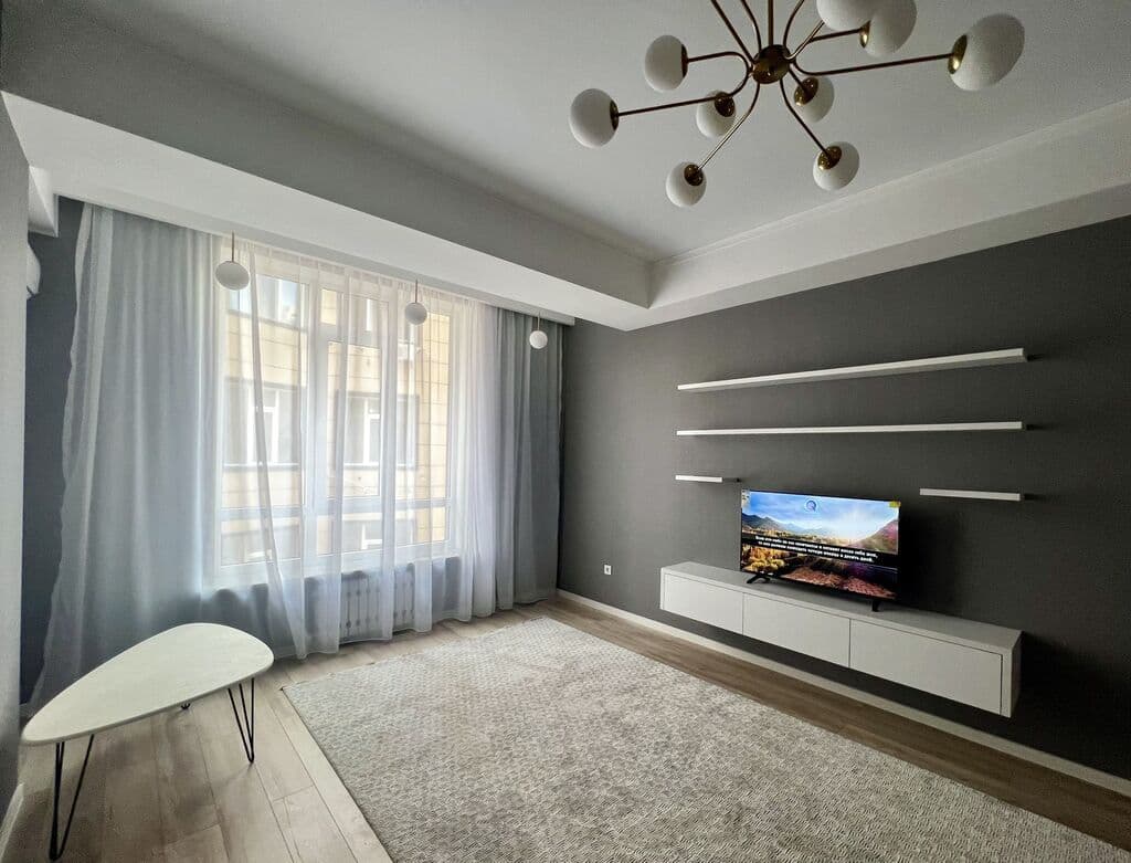 Элитка, 2 ком, 85 м2, этаж 9/10, Сост: Евроремонт - фото 12