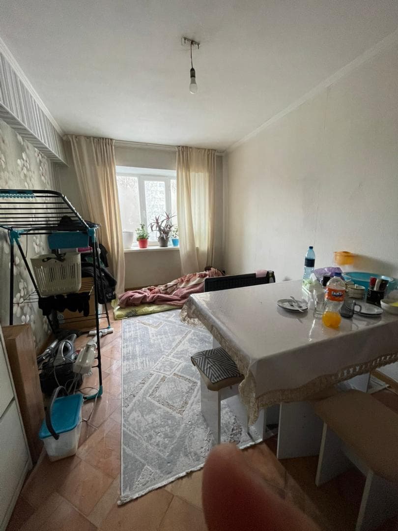 1 ком, Гостинка / Общежитие, 19.5 м2, этаж 3, Сост: Без ремонта - фото 1