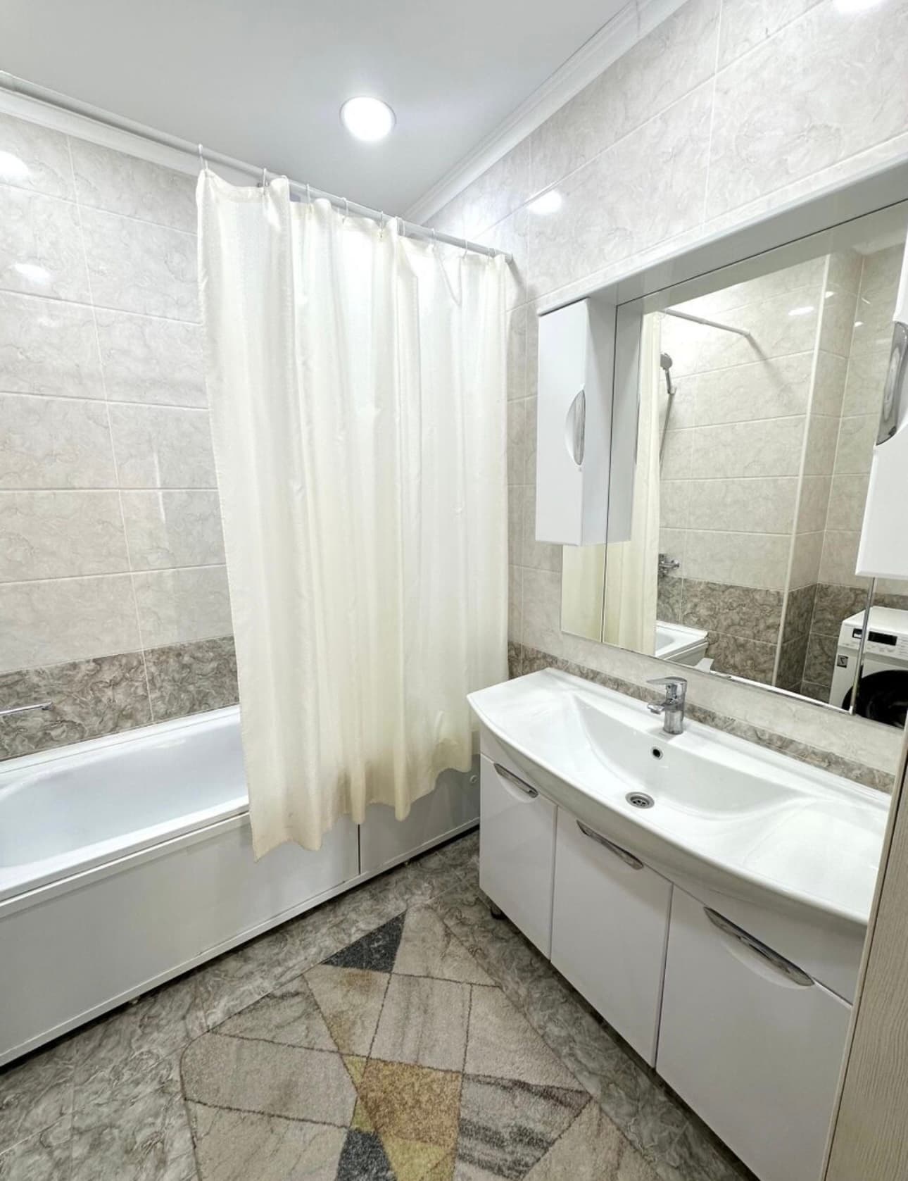 Элитка, 2 ком, 70 м2, этаж 7/10, Сост: Евроремонт - фото 6