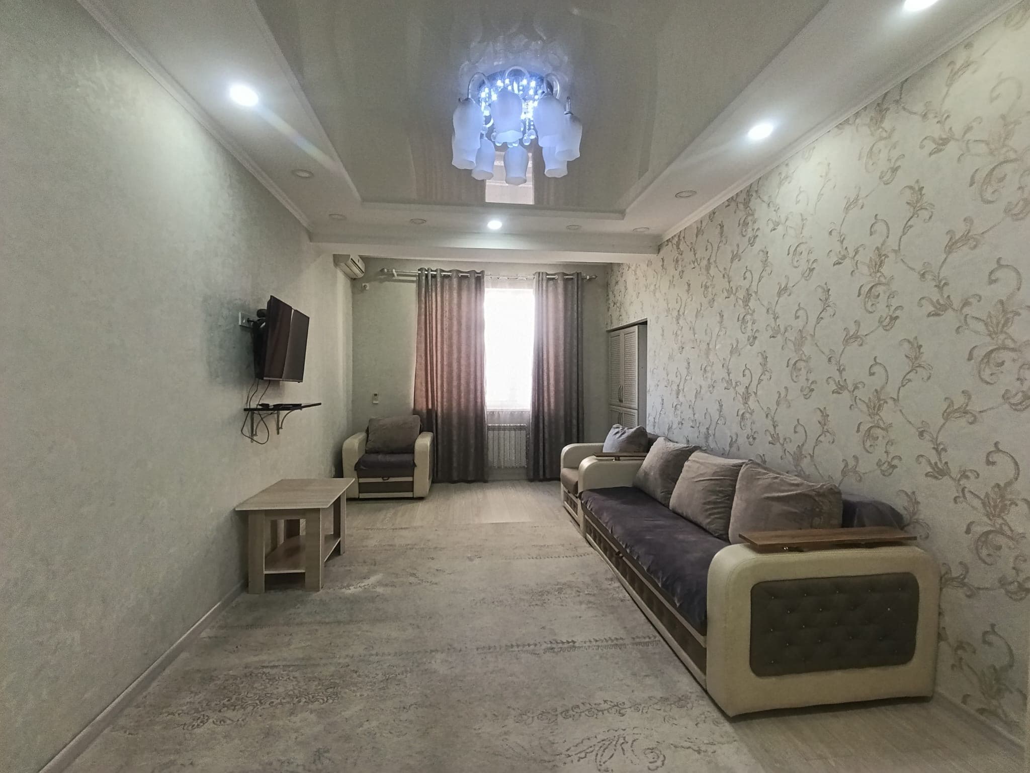 Элитка, 2 ком, 78 м2, этаж 3/13, ж/к Парк Сити (Park City), Сост: Евроремонт - фото 1