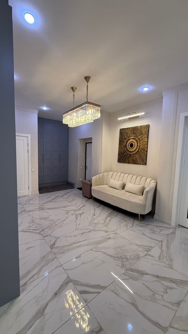 Элитка, 4 ком, 217 м2, этаж 3/9, ж/к БИОР, Сост: Евроремонт - фото 1