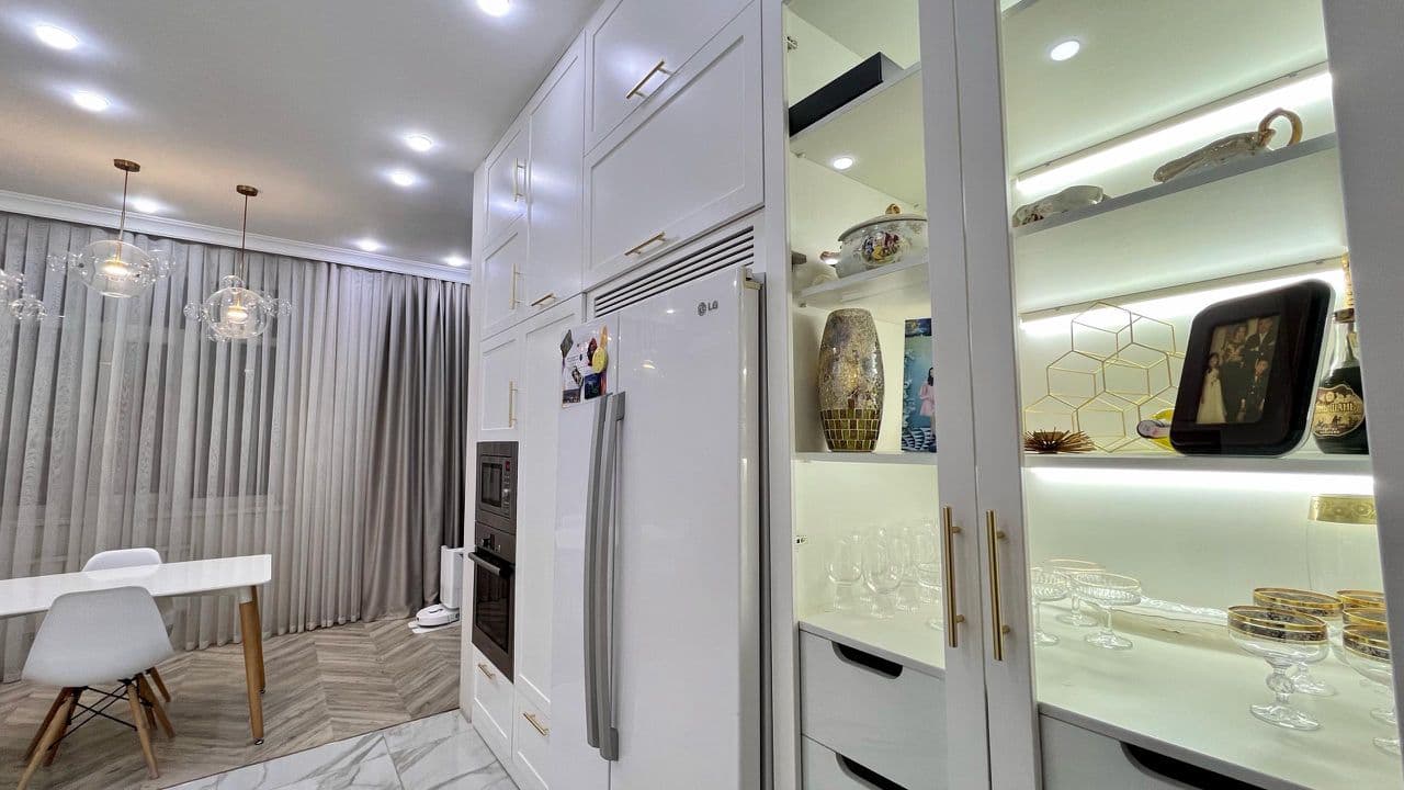 Элитка, 4 ком, 217 м2, этаж 3/9, ж/к БИОР, Сост: Евроремонт - фото 16