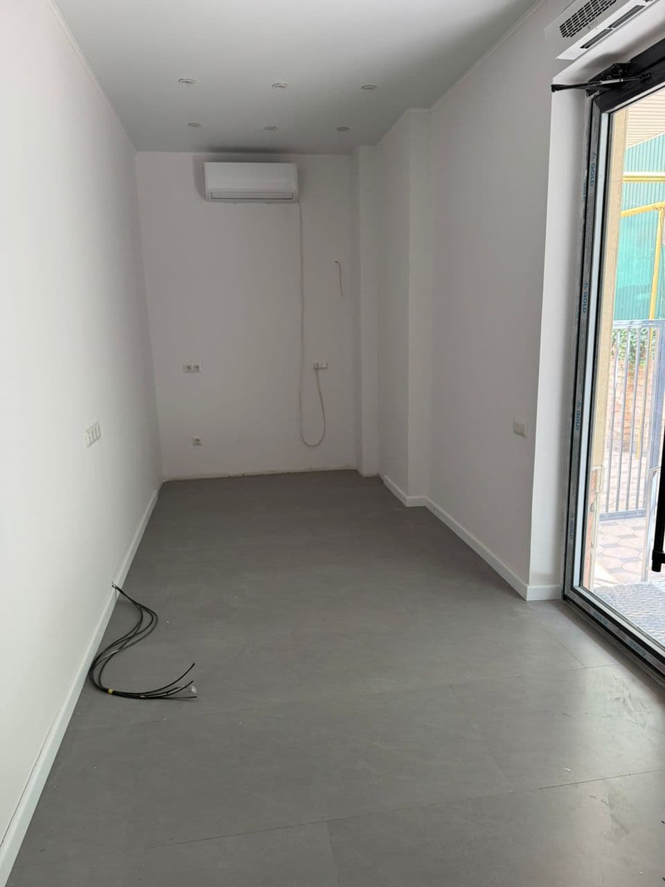 Офис, Коммерческая, 135 м2, этаж 1/10, Сост: Евроремонт - фото 2