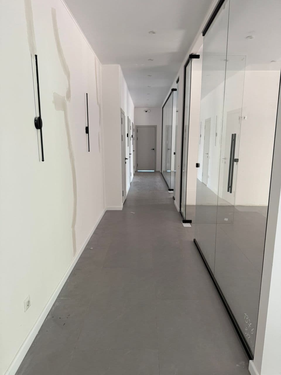 Офис, Коммерческая, 135 м2, этаж 1/10, Сост: Евроремонт - фото 10