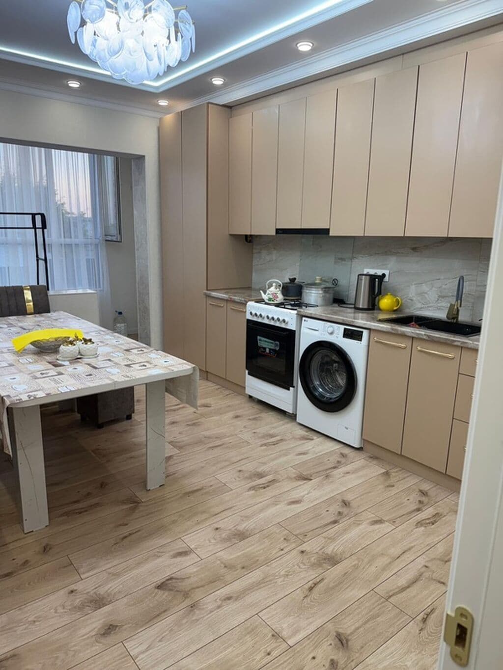 Элитка, 1 ком, 55 м2, этаж 1/9, ж/к Aalam City, Сост: Евроремонт - фото 1