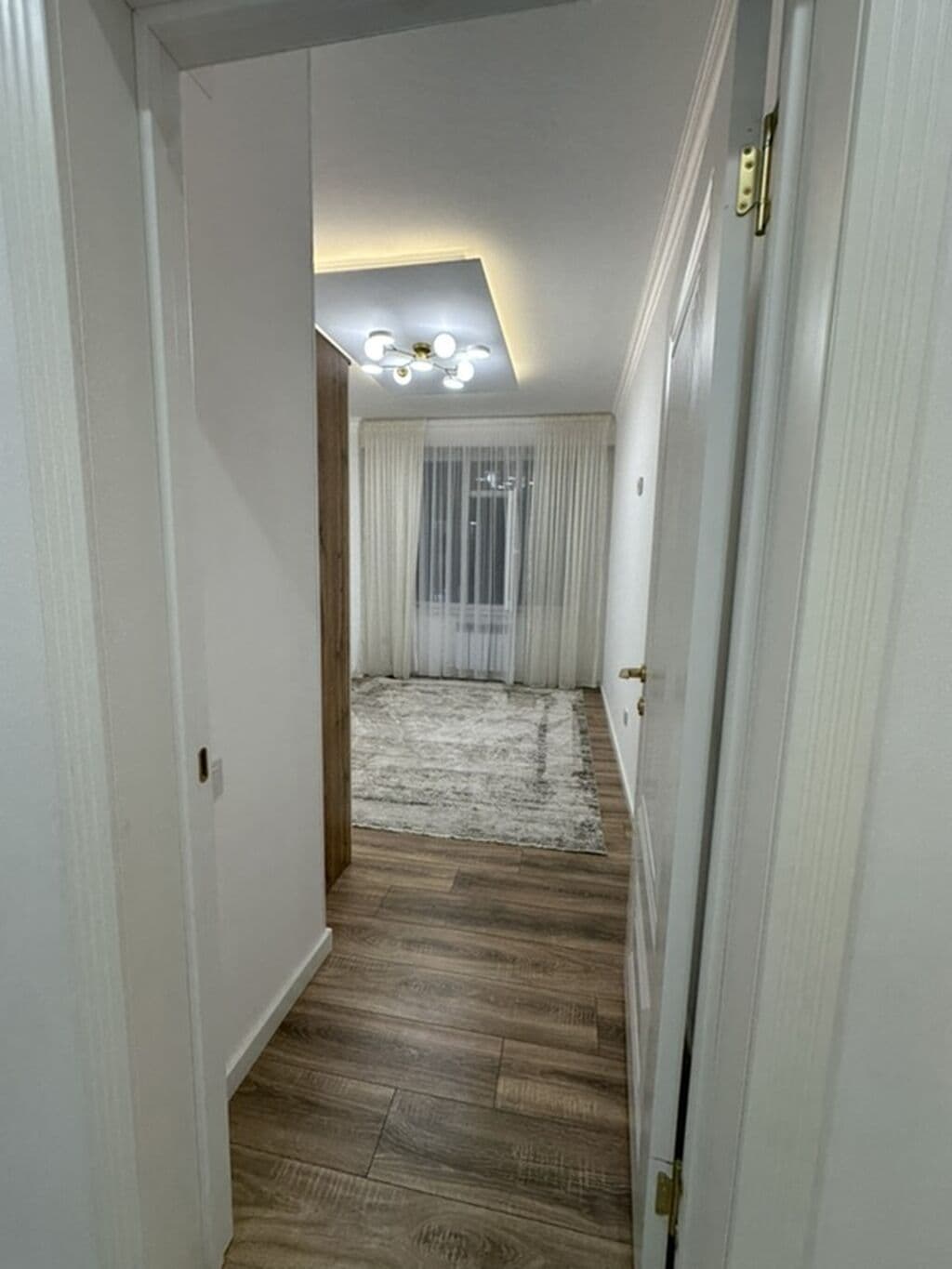 Элитка, 2 ком, 60 м2, этаж 2/14, Сост: Среднее - фото 1