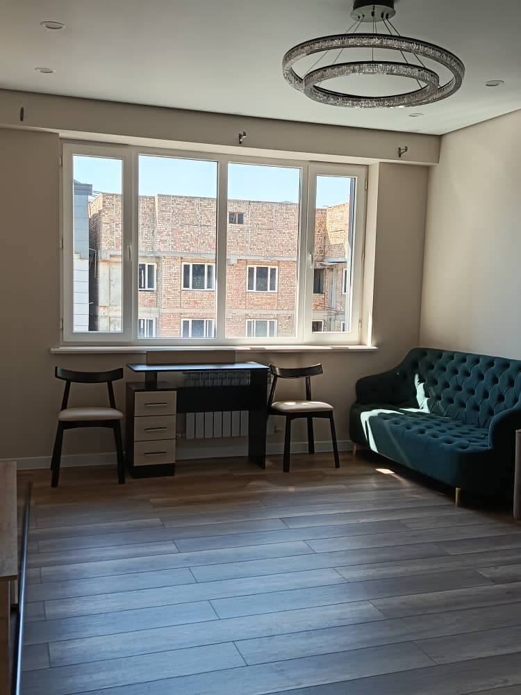 Элитка, 2 ком, 70 м2, этаж 12/12, ж/к Green-Park (Грин Парк), Сост: Евроремонт - фото 1