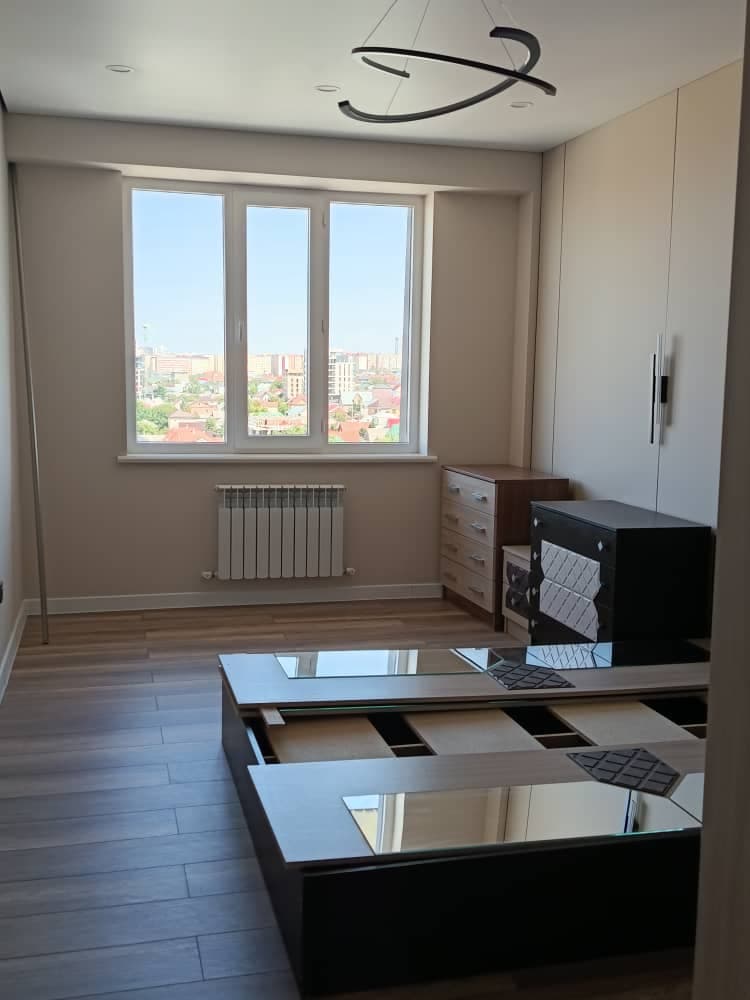 Элитка, 2 ком, 70 м2, этаж 12/12, ж/к Green-Park (Грин Парк), Сост: Евроремонт - фото 3