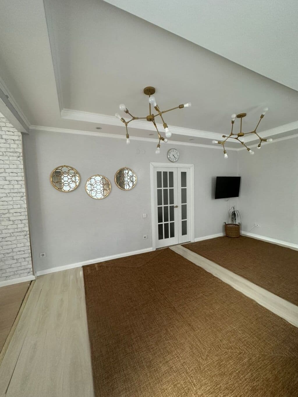 Продажа, Элитка, 3 ком, 83 м2, этаж 6/8, ж/к Ала-Тоо (Ala-Too), Сост: Евроремонт - фото 2
