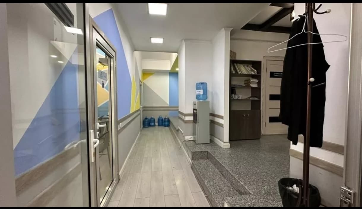 Офис, Коммерческая, 183 м2, этаж 3/8, Сост: Евроремонт - фото 9