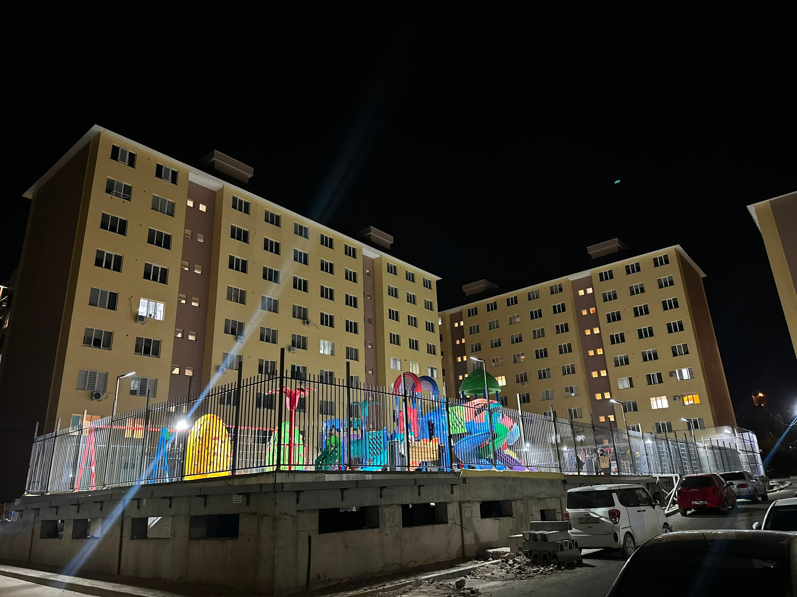 Элитка, 3 ком, 83 м2, этаж 4/9, ж/к ЖК Элдик - фото 1