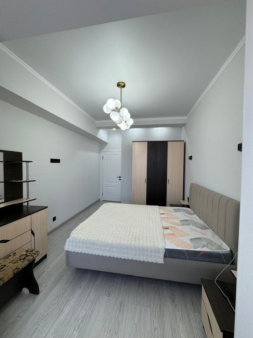 Элитка, 2 ком, 70 м2, этаж 8/10, ж/к Арт Сити (Art City), Сост: Евроремонт - фото 1