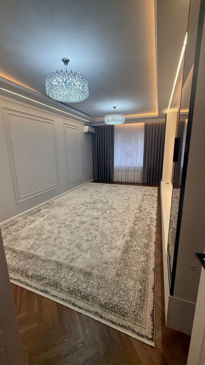 Элитка, 2 ком, 74 м2, этаж 4/9, ж/к JIbek City - фото 1