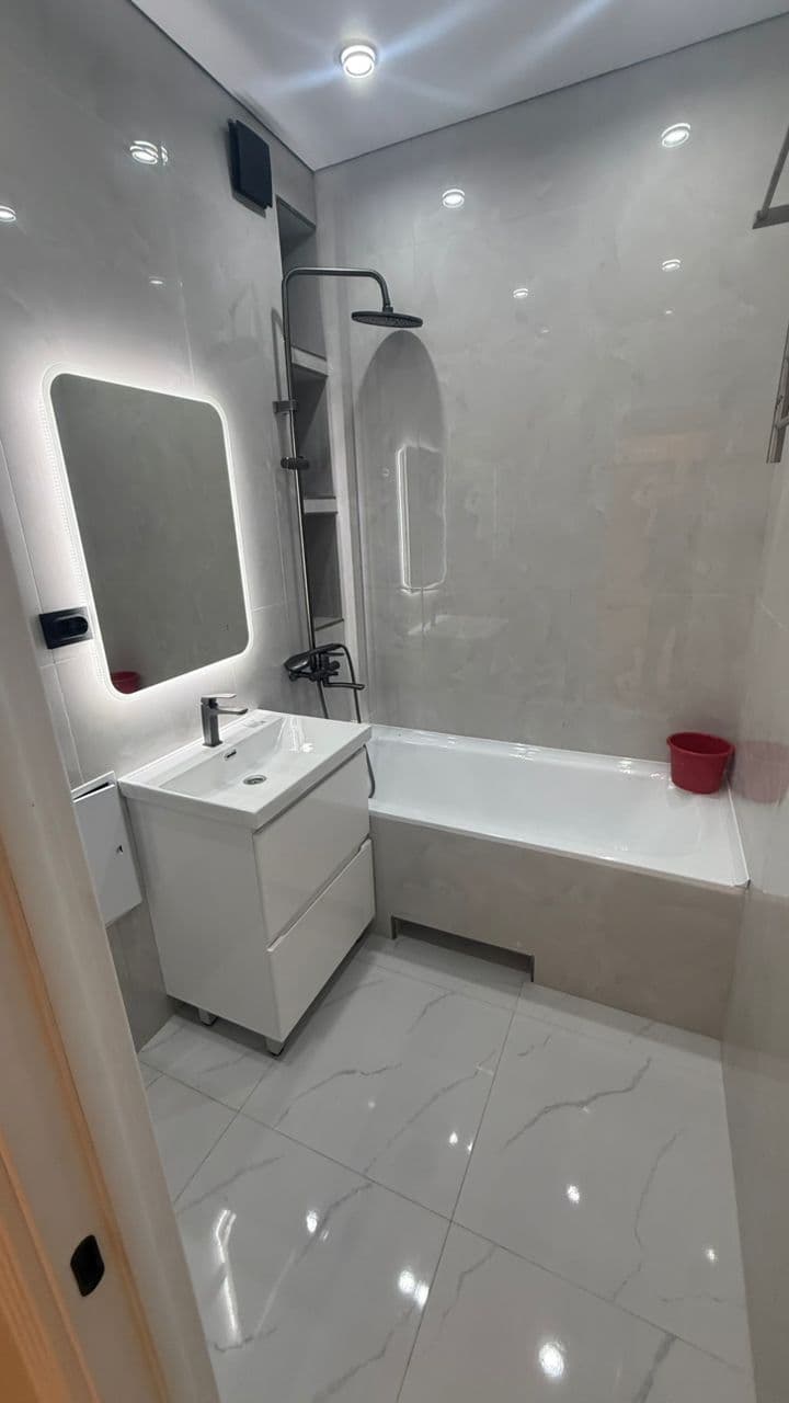 Элитка, 2 ком, 74 м2, этаж 4/9, ж/к JIbek City - фото 9