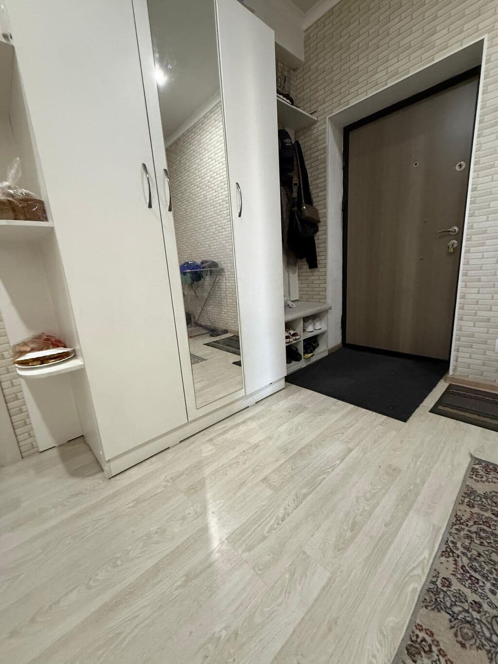 Элитка, 2 ком, 63 м2, этаж 4/9, Сост: Среднее - фото 8