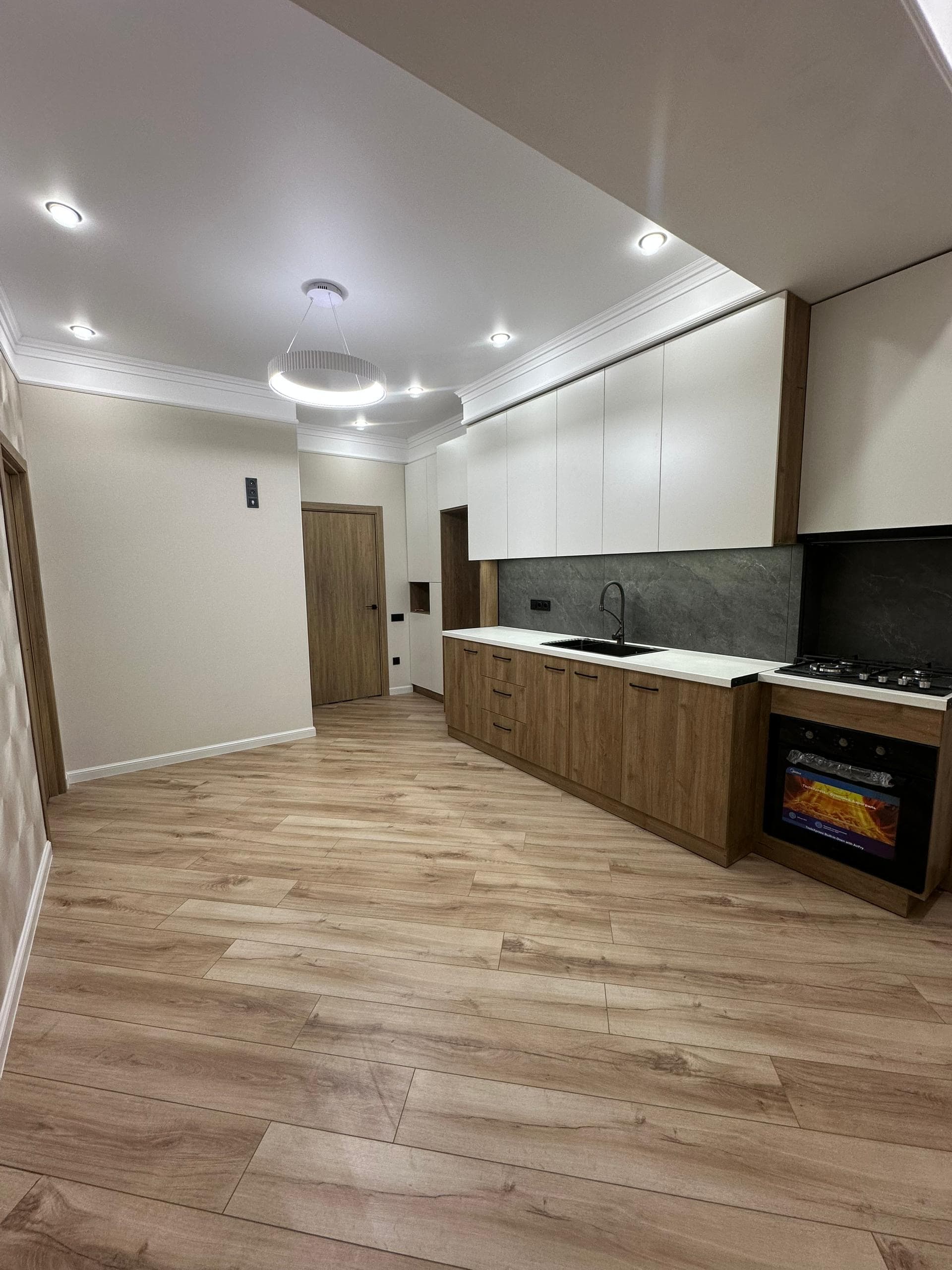 Продажа, Элитка, 3 ком, 80 м2, этаж 5/14, ж/к Нью-Йорк сити (New York city), Сост: Евроремонт - фото 1