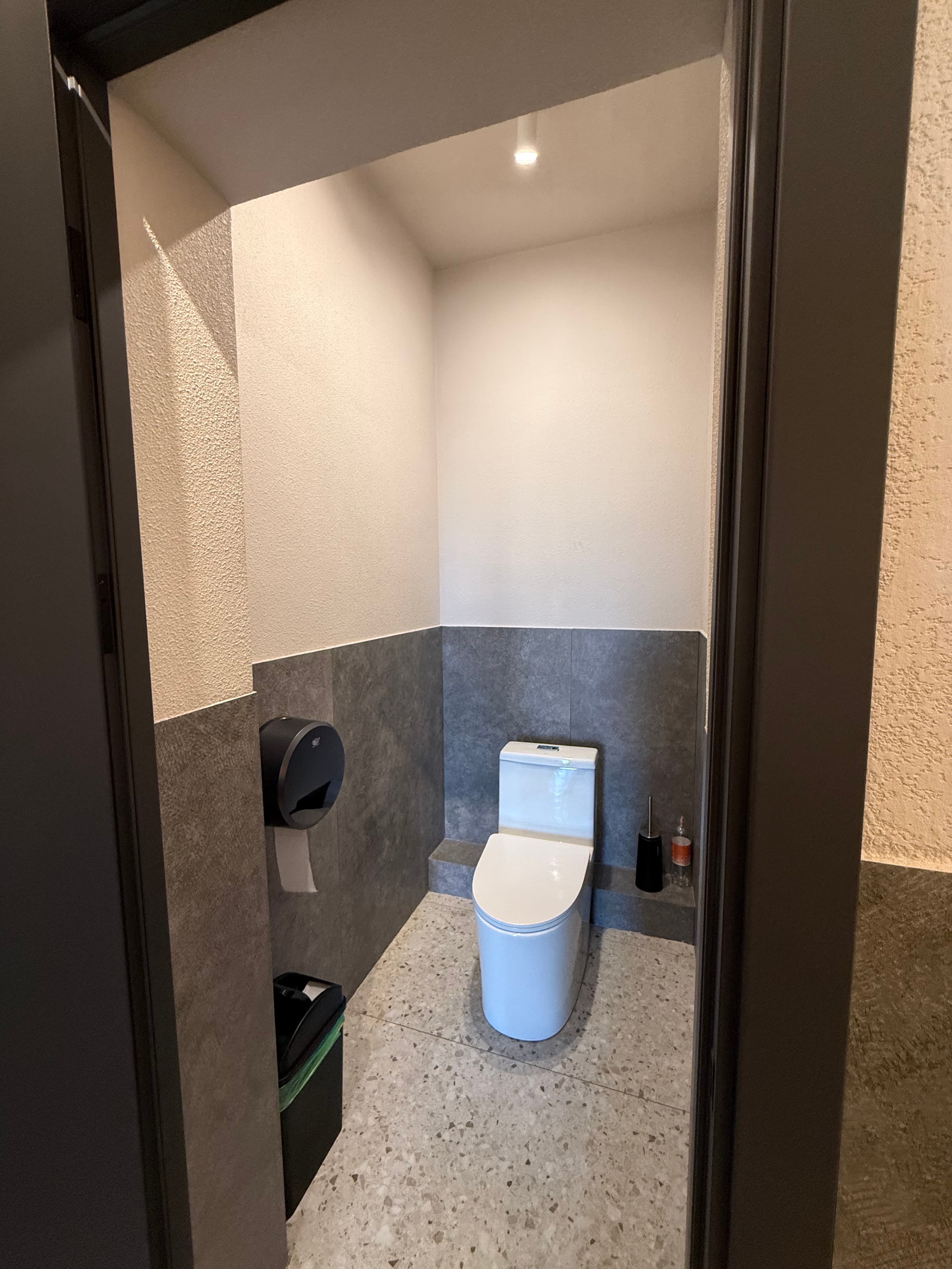 Офис, Коммерческая, 330 м2, этаж 2/3, Сост: Евроремонт - фото 13