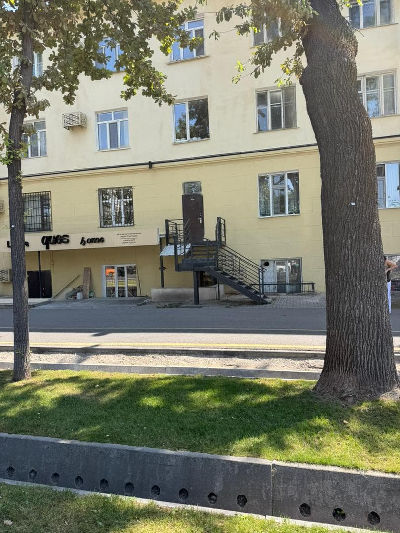 Офис, Коммерческая, 80 м2, этаж 1/4, Сост: Хорошее - фото 10