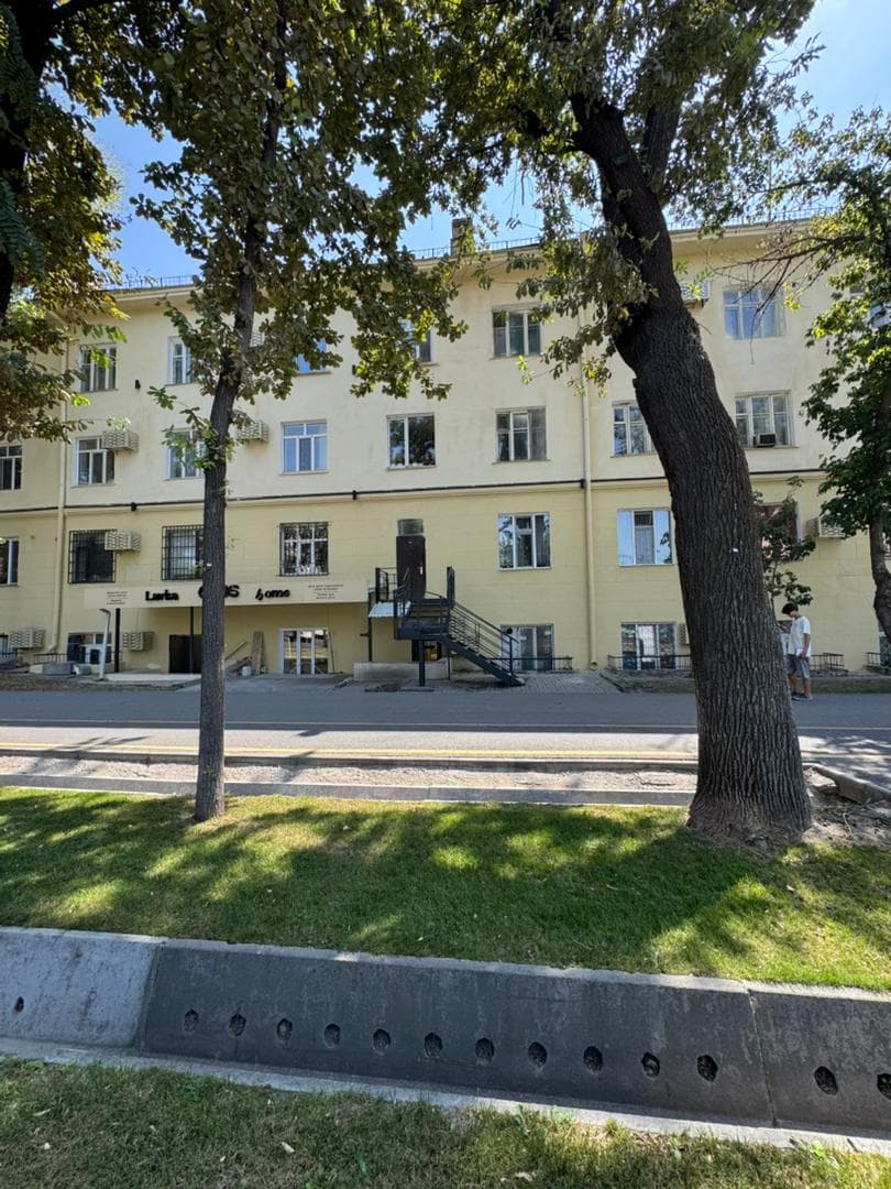 Офис, Коммерческая, 80 м2, этаж 1/4, Сост: Хорошее - фото 12