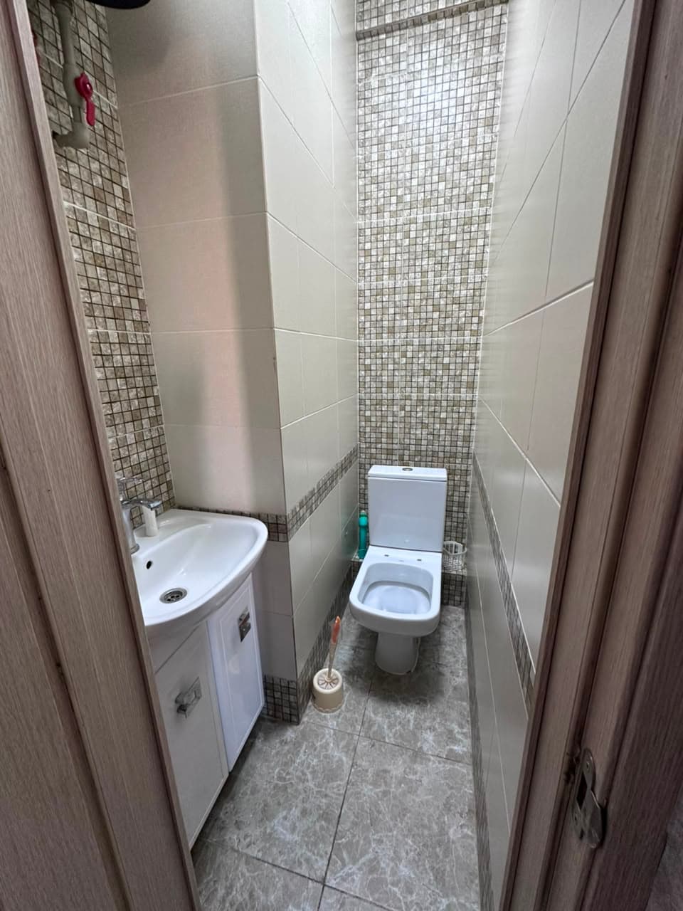 Элитка, 2 ком, 81 м2, этаж 5/9, Сост: Среднее - фото 3