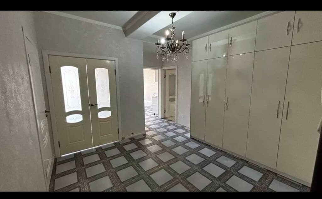 Элитка, 3 ком, 100 м2, этаж 2/9, Сост: Хорошее - фото 9