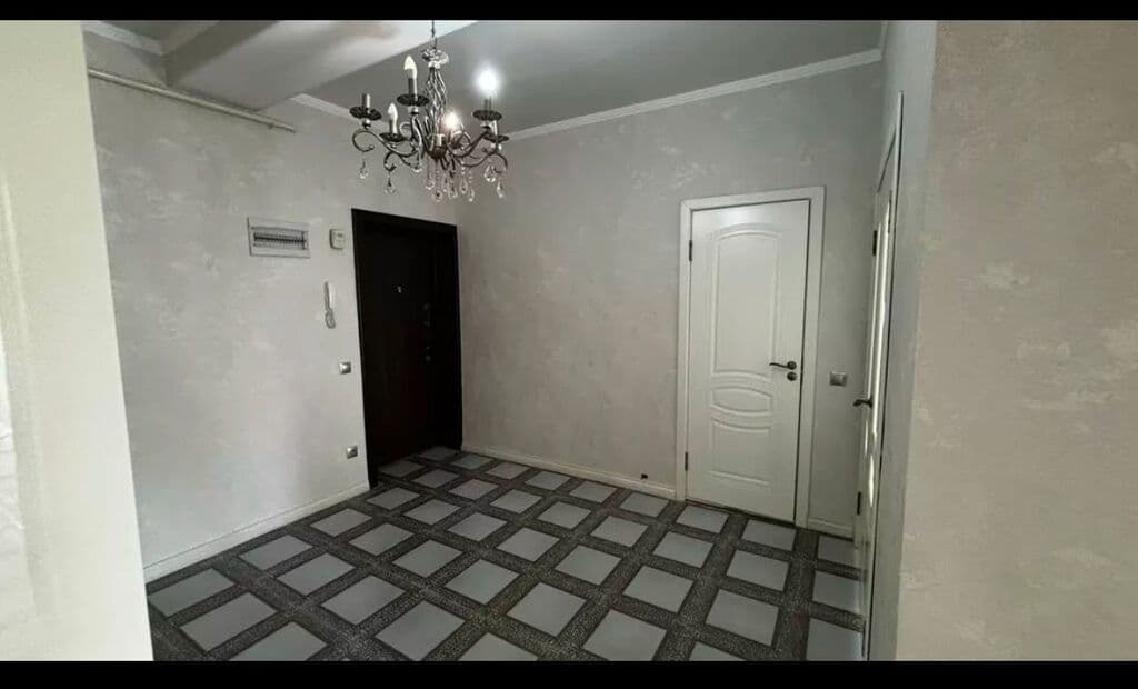 Элитка, 3 ком, 100 м2, этаж 2/9, Сост: Хорошее - фото 10