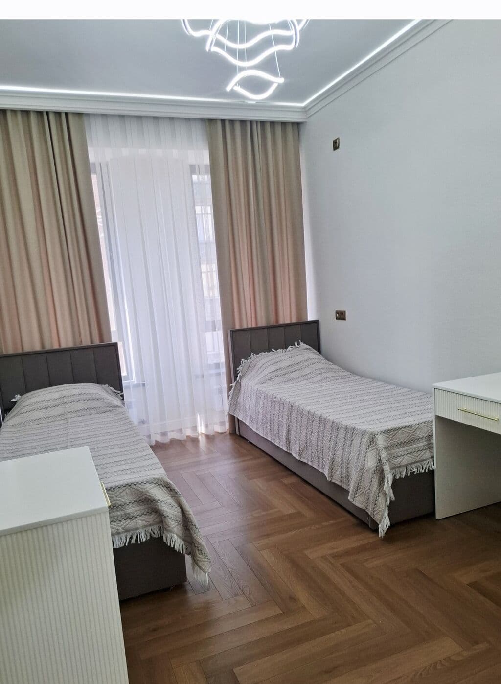 Элитка, 3 ком, 105 м2, этаж 9/14, ж/к Нью-Йорк сити (New York city), Сост: Евроремонт - фото 8