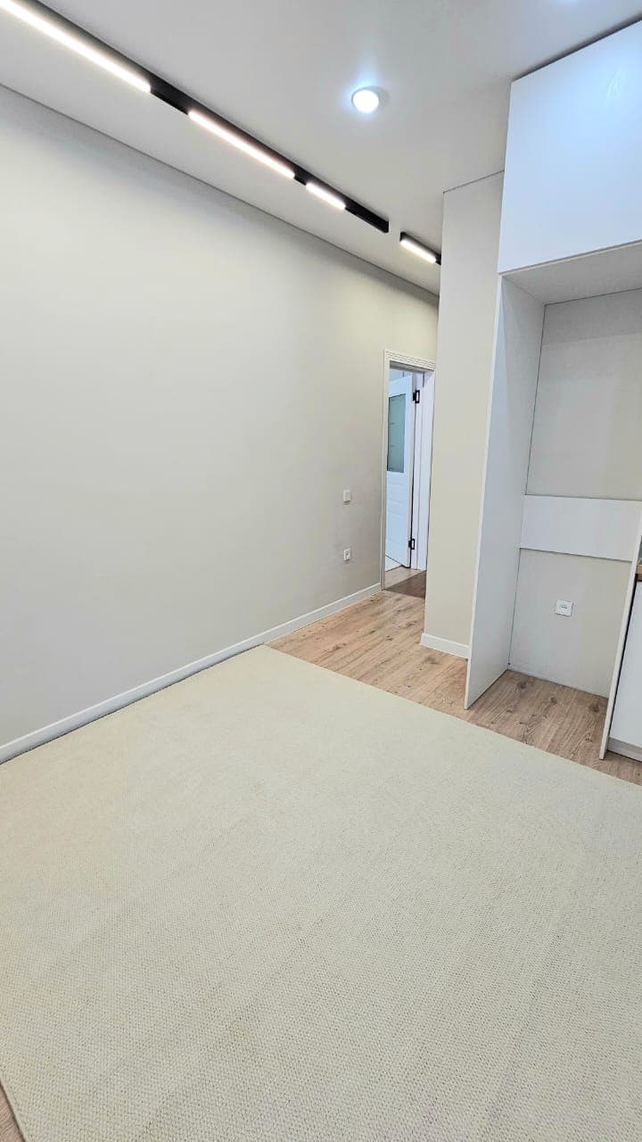 Элитка, 2 ком, 44 м2, этаж 1/9, ж/к Aalam City, Сост: Евроремонт - фото 1