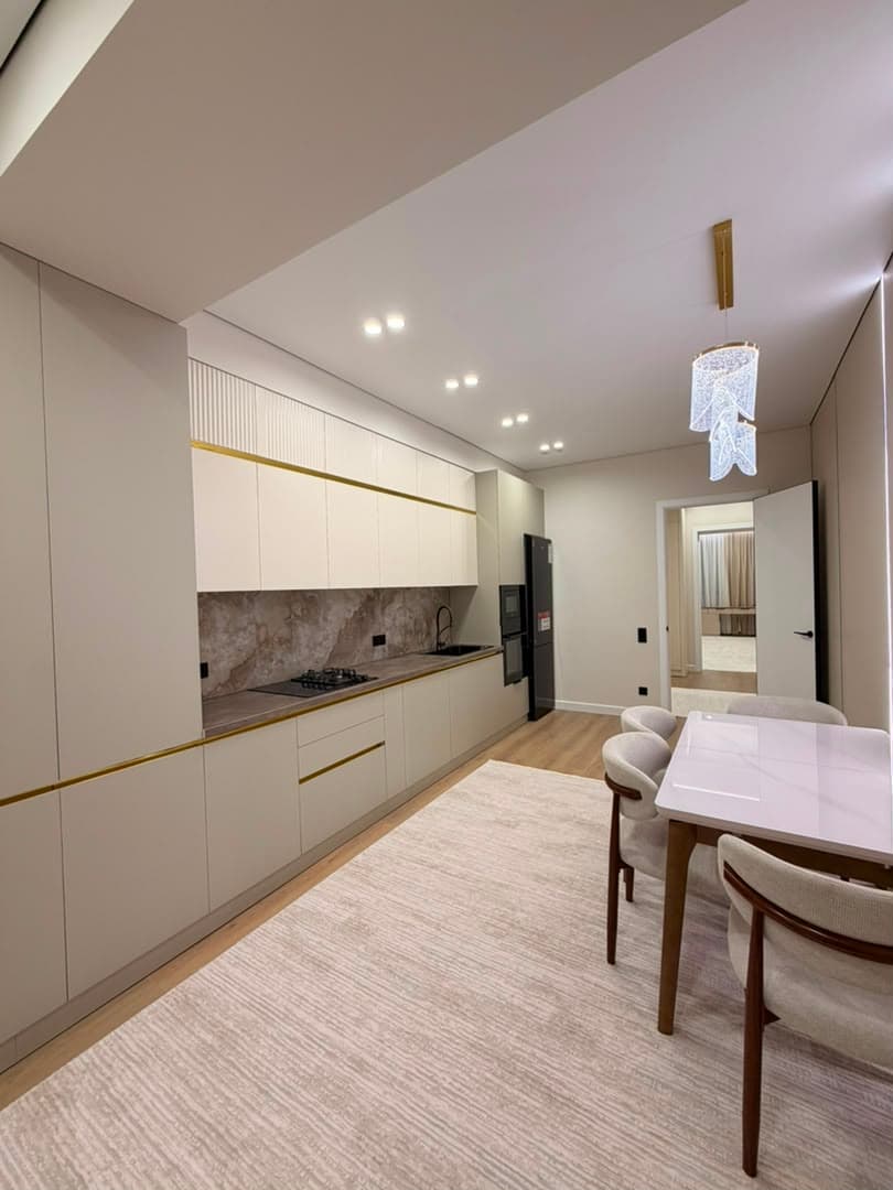 Элитка, 3 ком, 109.32 м2, этаж 4/14, ж/к Кап Строй Сити (Capstroy City), Сост: Евроремонт - фото 3