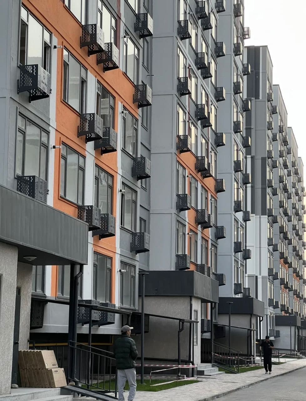 Элитка, 48 м2, этаж 3/9, ж/к JIbek City, Сост: Евроремонт - фото 1