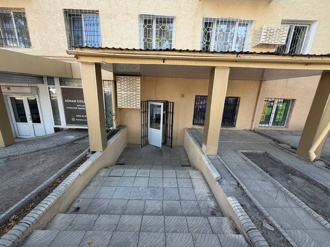 Магазин, Коммерческая, 43 м2, этаж 1/3, Сост: Хорошее - фото 3