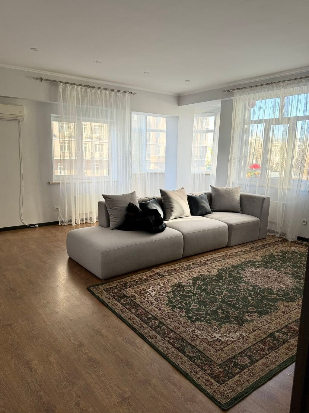 Элитка, 2 ком, 92 м2, этаж 2/9, ж/к Московия, Сост: Хорошее - фото 5