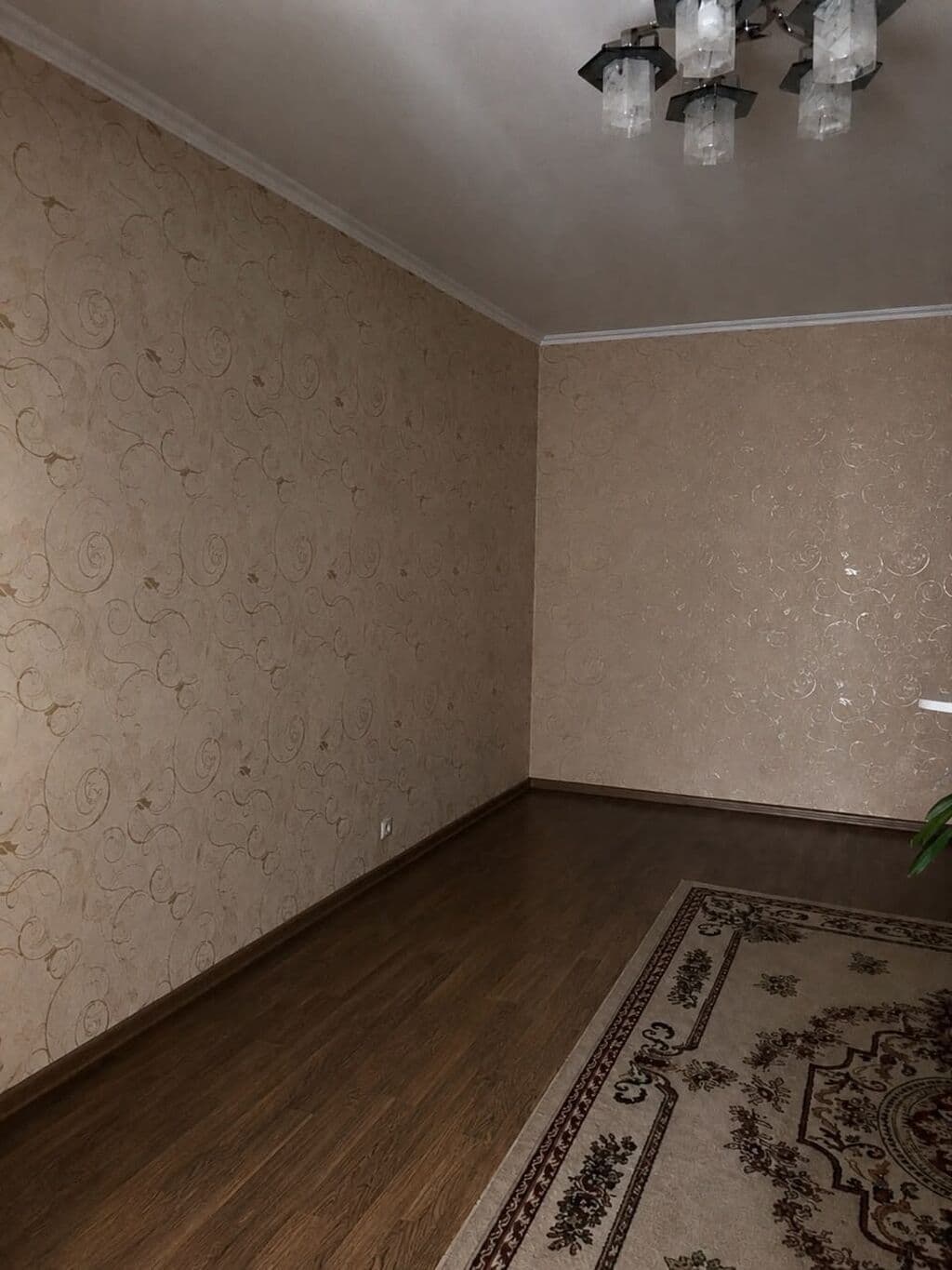 Продажа, 104 серия, 2 ком, 44 м2, этаж 2/4, Сост: Евроремонт - фото 1