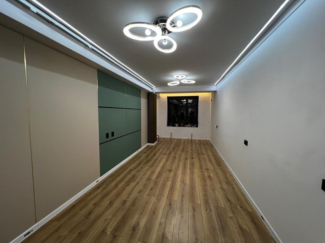Продажа, Элитка, 2 ком, 63 м2, этаж 2/9, ж/к Ак Ниет (Ak Niet), Сост: Евроремонт - фото 1