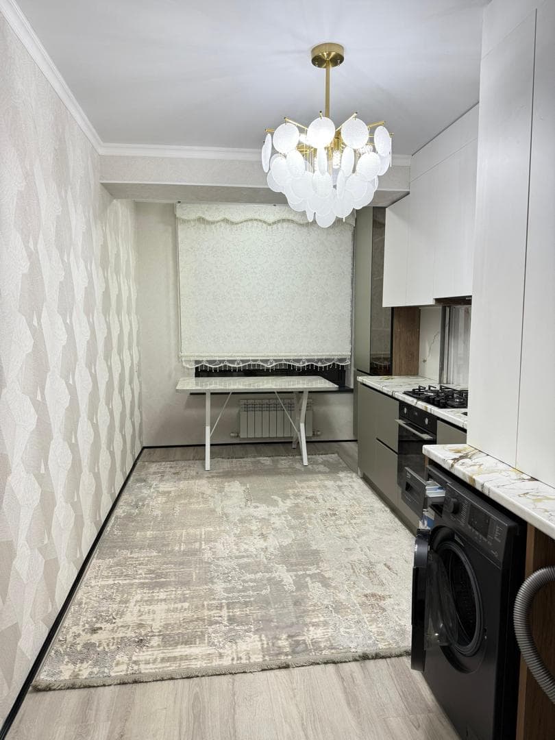 Элитка, 2 ком, 65 м2, этаж 2/10, Сост: Евроремонт - фото 1