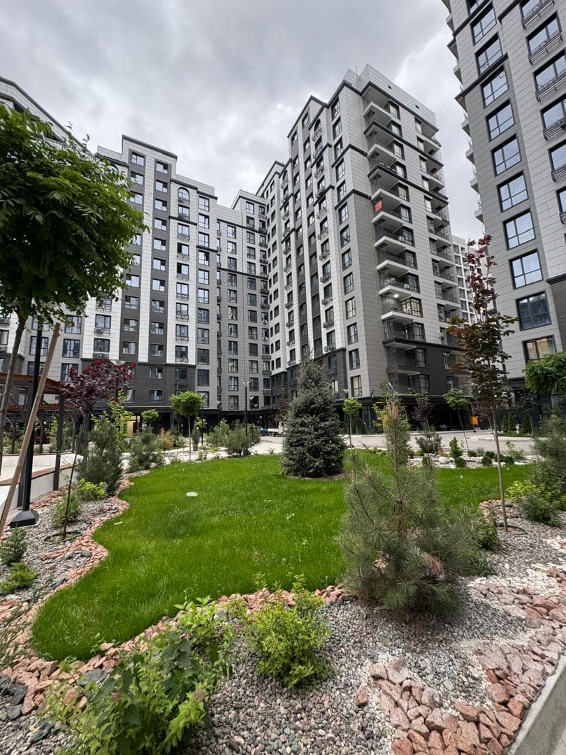 Элитка, 3 ком, 104 м2, этаж 3/14, ж/к Кап Строй Сити (Capstroy City), Сост: Евроремонт - фото 1