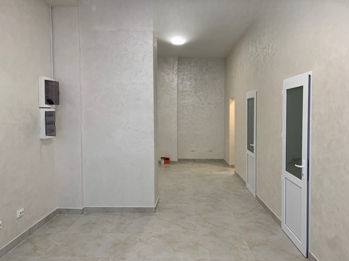 Аренда, Офис, Коммерческая, 126 м2, этаж 1/14, Сост: Евроремонт - фото 1