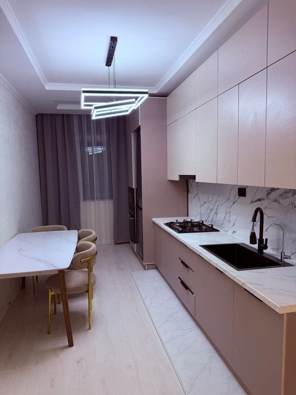 Продажа, Элитка, 2 ком, 75 м2, этаж 3/10, Сост: Евроремонт - фото 10