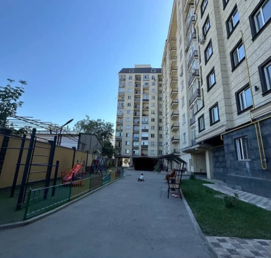 Элитка, 2 ком, 59 м2, этаж 4/16, ж/к ЖК Байсал, Сост: Евроремонт