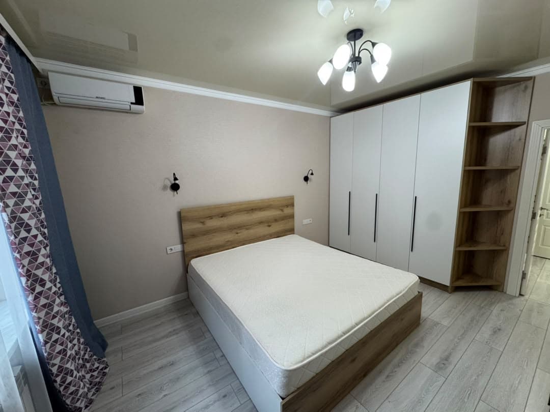 Элитка, 2 ком, 75 м2, этаж 2/9, ж/к Молодежный Квартал (Molodezhnyi Kvartal)), Сост: Евроремонт