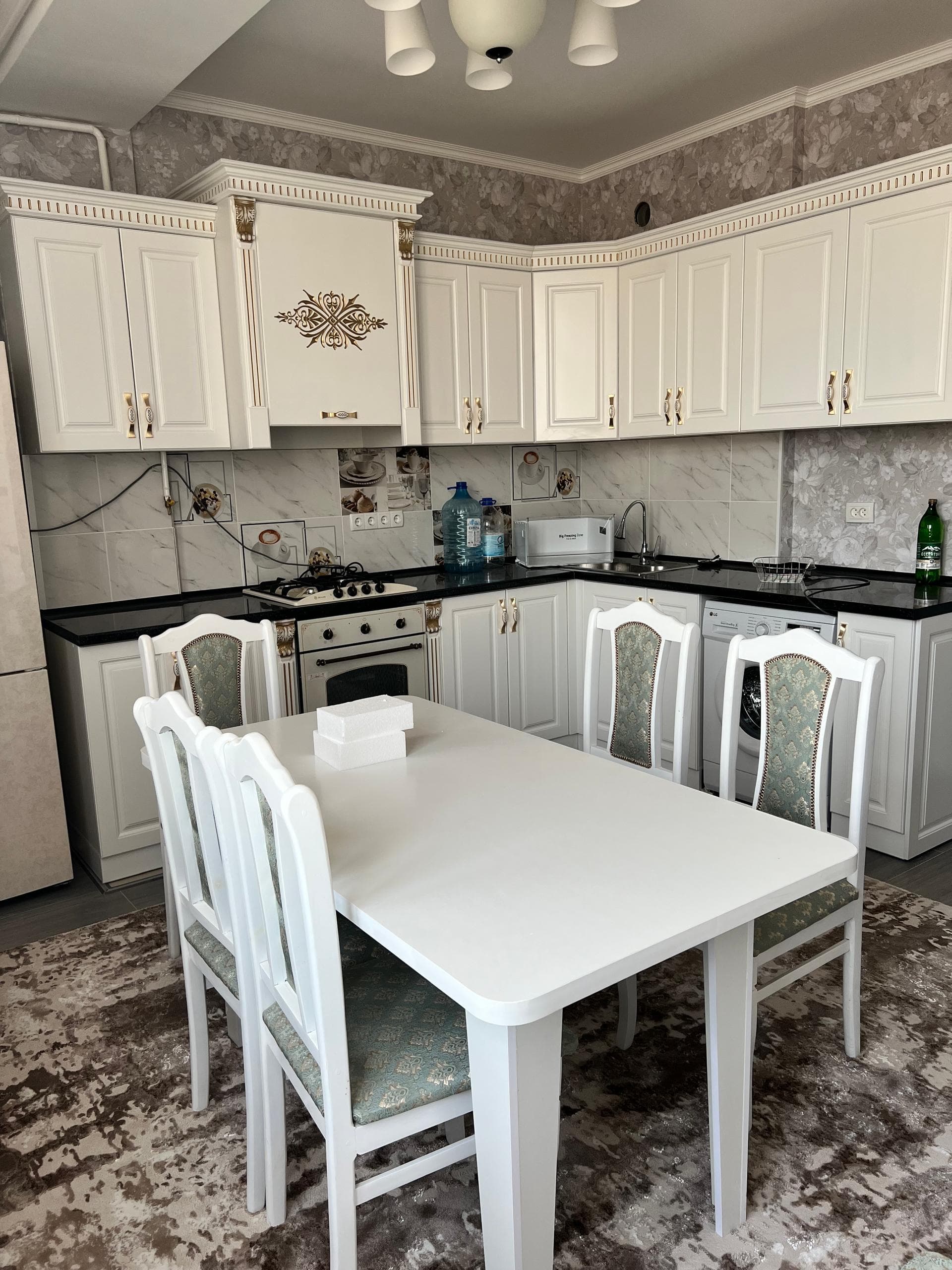 Элитка, 3 ком, 96 м2, этаж 7/10, ж/к Кунгей (Kungey), Сост: Евроремонт - фото 2