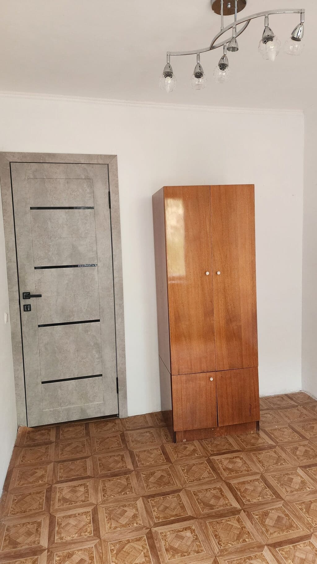 2 ком, 104 серия, 44 м2, этаж 1/4, Сост: Без ремонта - фото 2