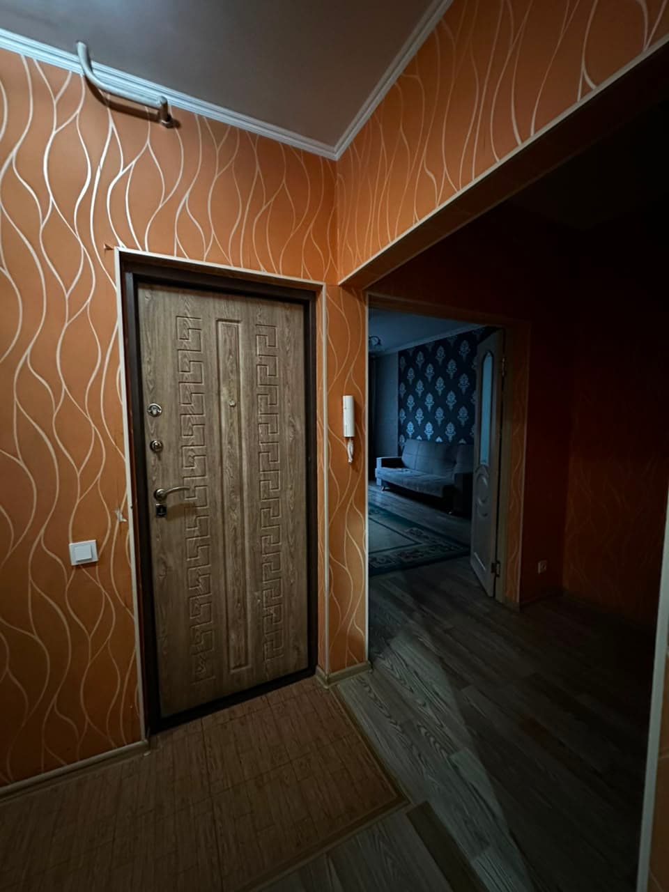 2 ком, 105 серия, 50 м2, этаж 1/5, Сост: Хорошее - фото 1