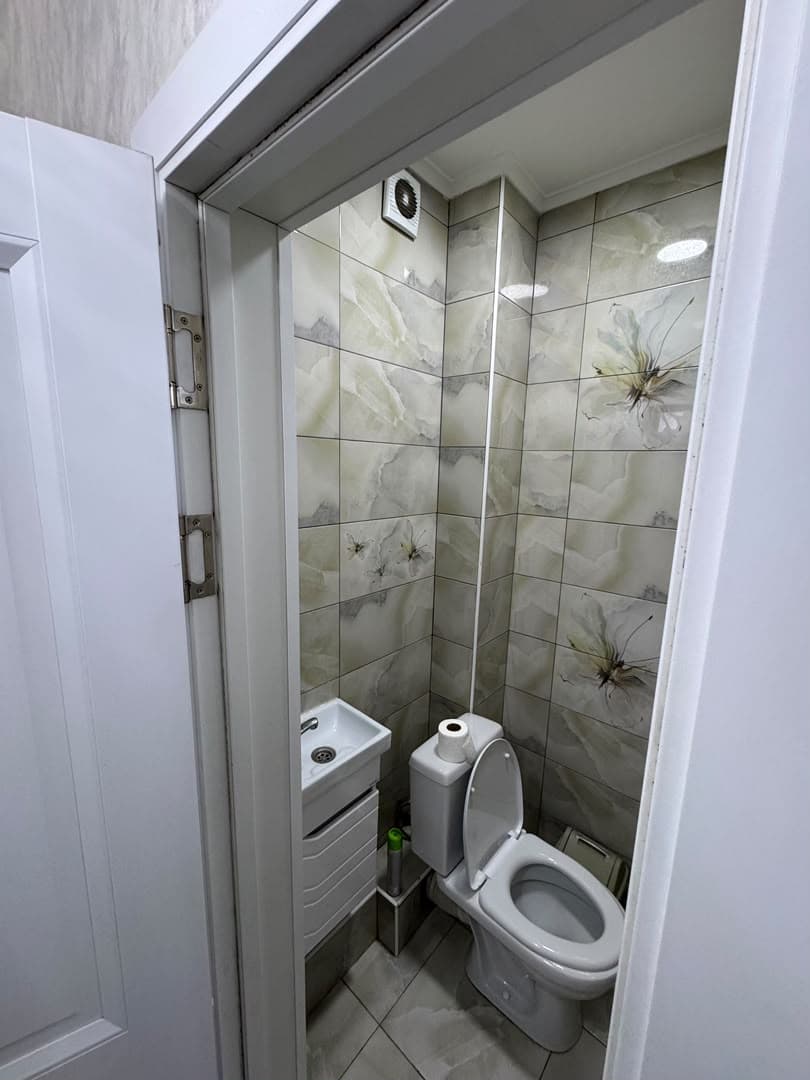 Элитка, 2 ком, 75 м2, этаж 4/12, ж/к Урбис Групп (Urbis Group), Сост: Евроремонт - фото 3