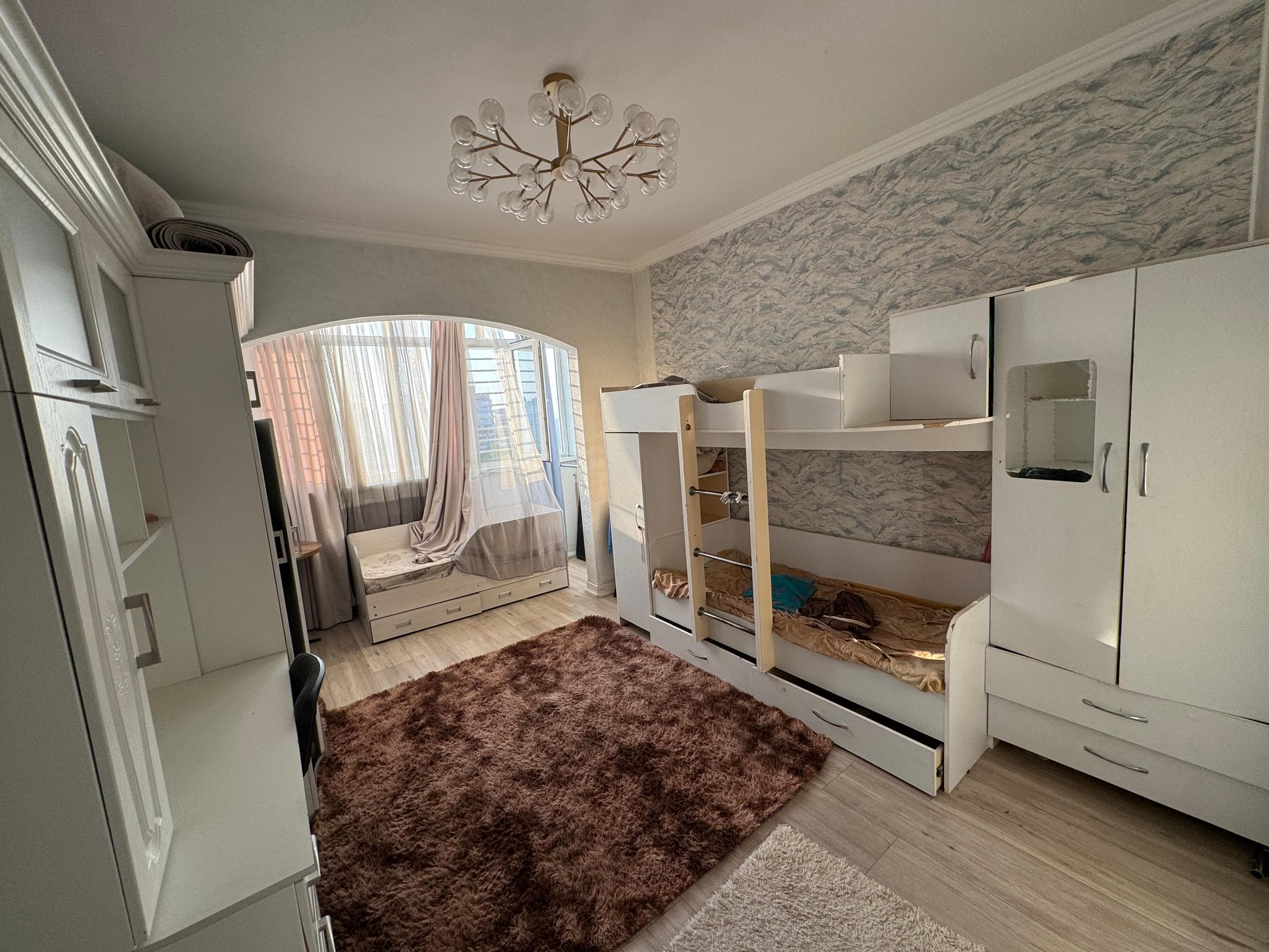 Элитка, 2 ком, 70 м2, этаж 9/9, Сост: Хорошее - фото 1