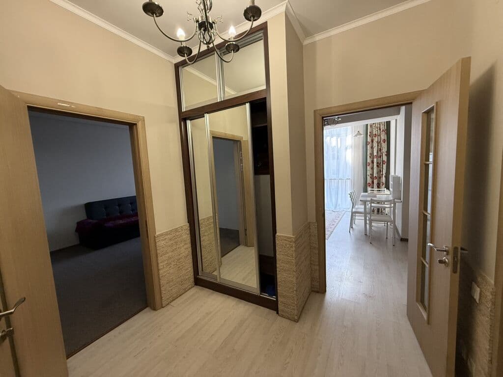 Элитка, 2 ком, 60 м2, этаж 9/9, Сост: Хорошее - фото 1